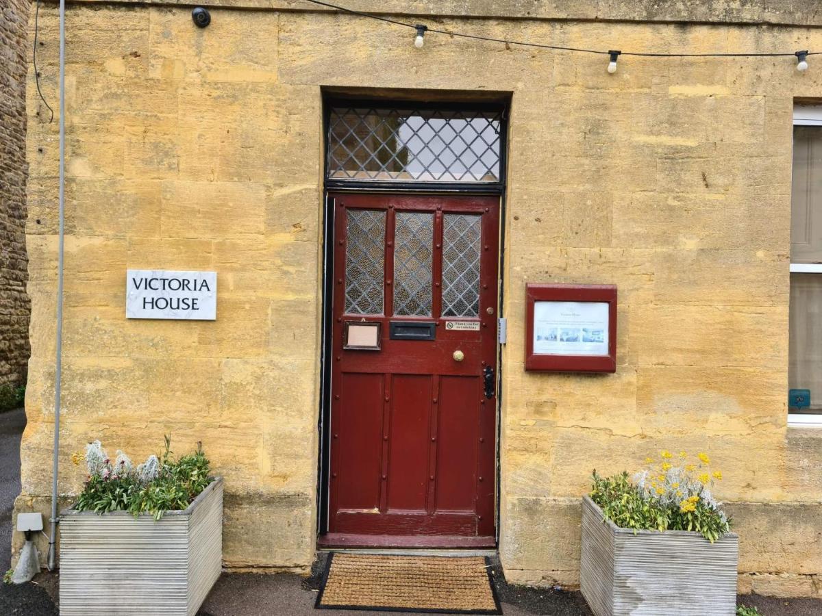 Victoria House Hotel Stow-on-the-Wold Exterior foto